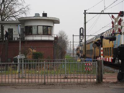 830020 Gezicht op het voormalige seinhuis Blauwkapel aan de Eykmanlaan te Utrecht.